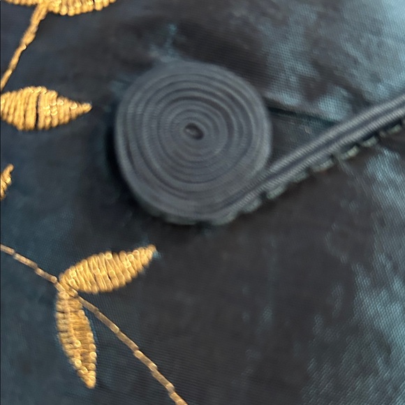 Floral Embroidered Women's Jacket - Picture 6 of 8